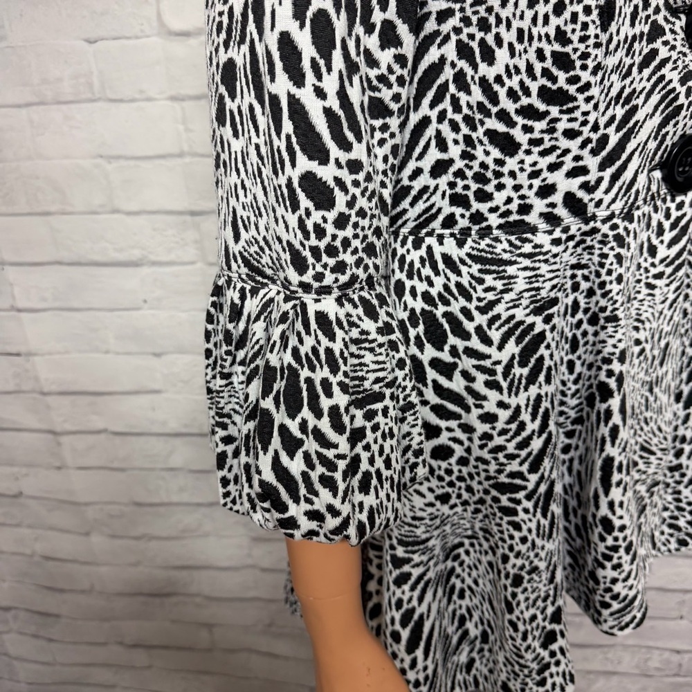 Ali Miles Jacket Womens Small Black White Animal Print Swing Bell Sleeves Fairy - Picture 3 of 15